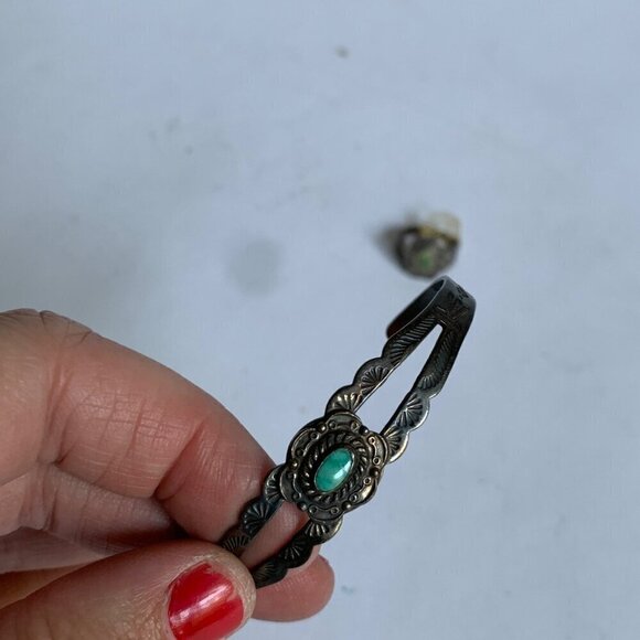 Vintage Sterling Silver Arrow Stamped Turquoise Cuff Bracelet & Ring - Picture 4 of 7
